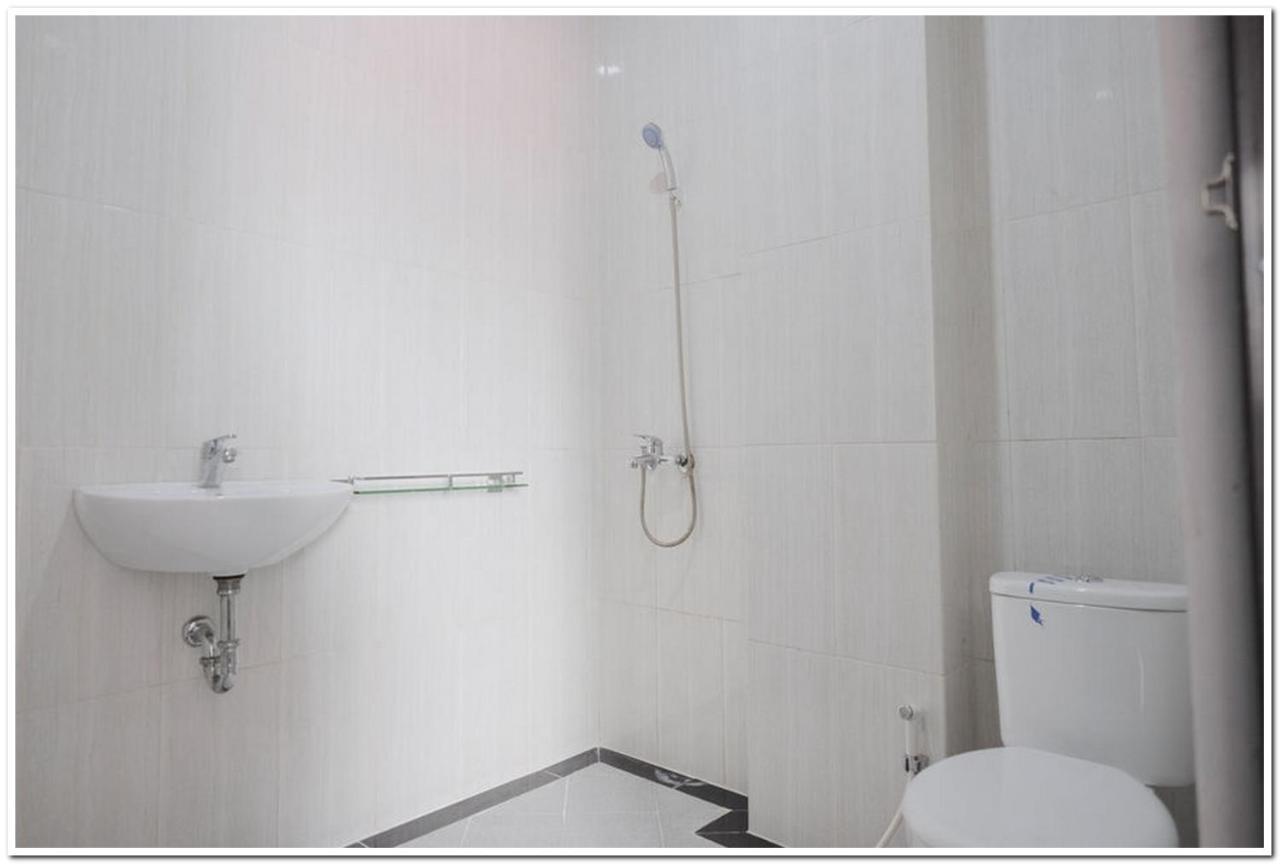 Reddoorz Near Kota Tua 2 Hotel Jakarta Ngoại thất bức ảnh