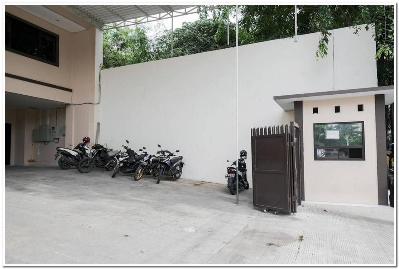 Reddoorz Near Kota Tua 2 Hotel Jakarta Ngoại thất bức ảnh