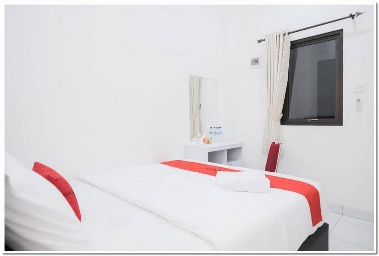 Reddoorz Near Kota Tua 2 Hotel Jakarta Ngoại thất bức ảnh