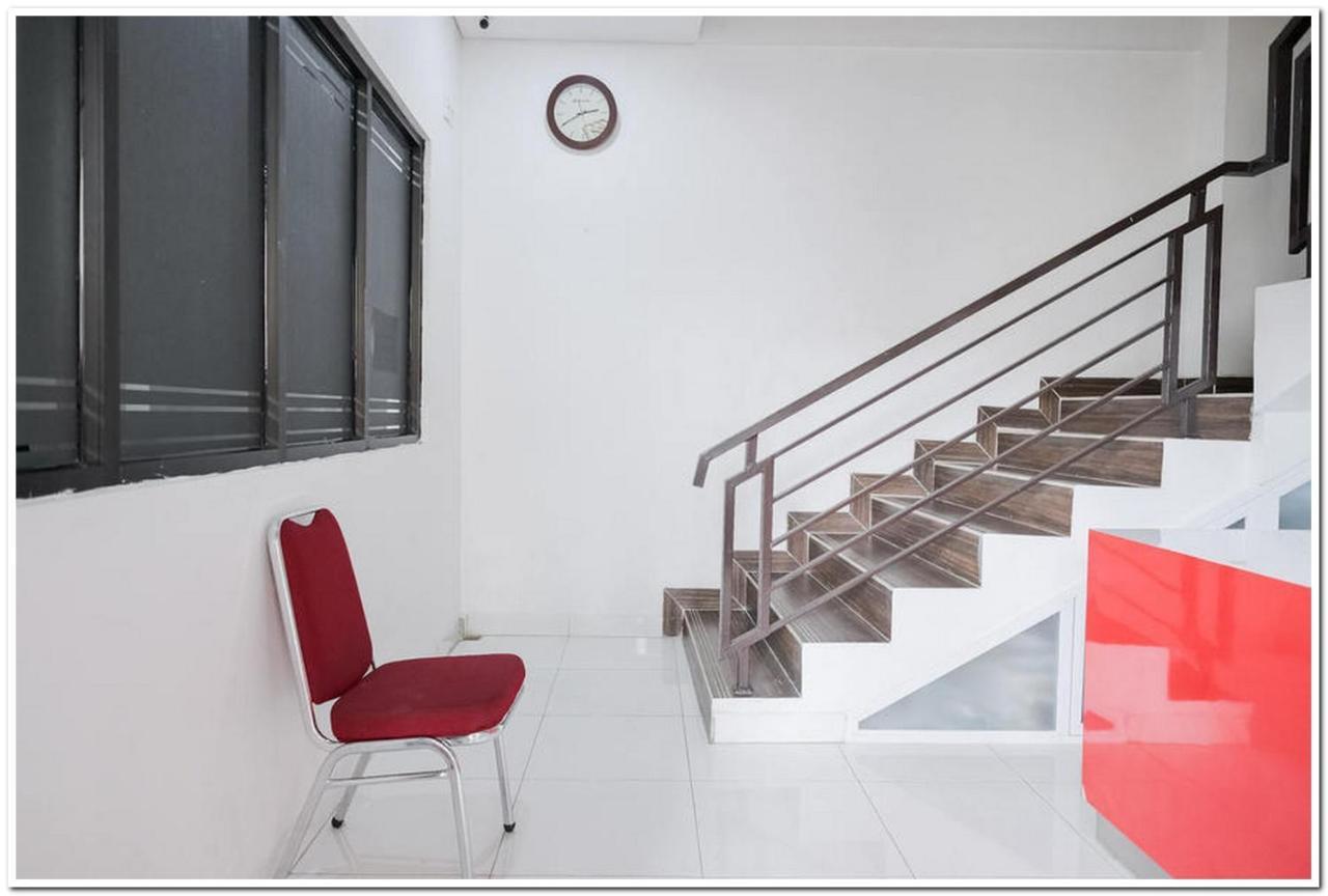 Reddoorz Near Kota Tua 2 Hotel Jakarta Ngoại thất bức ảnh