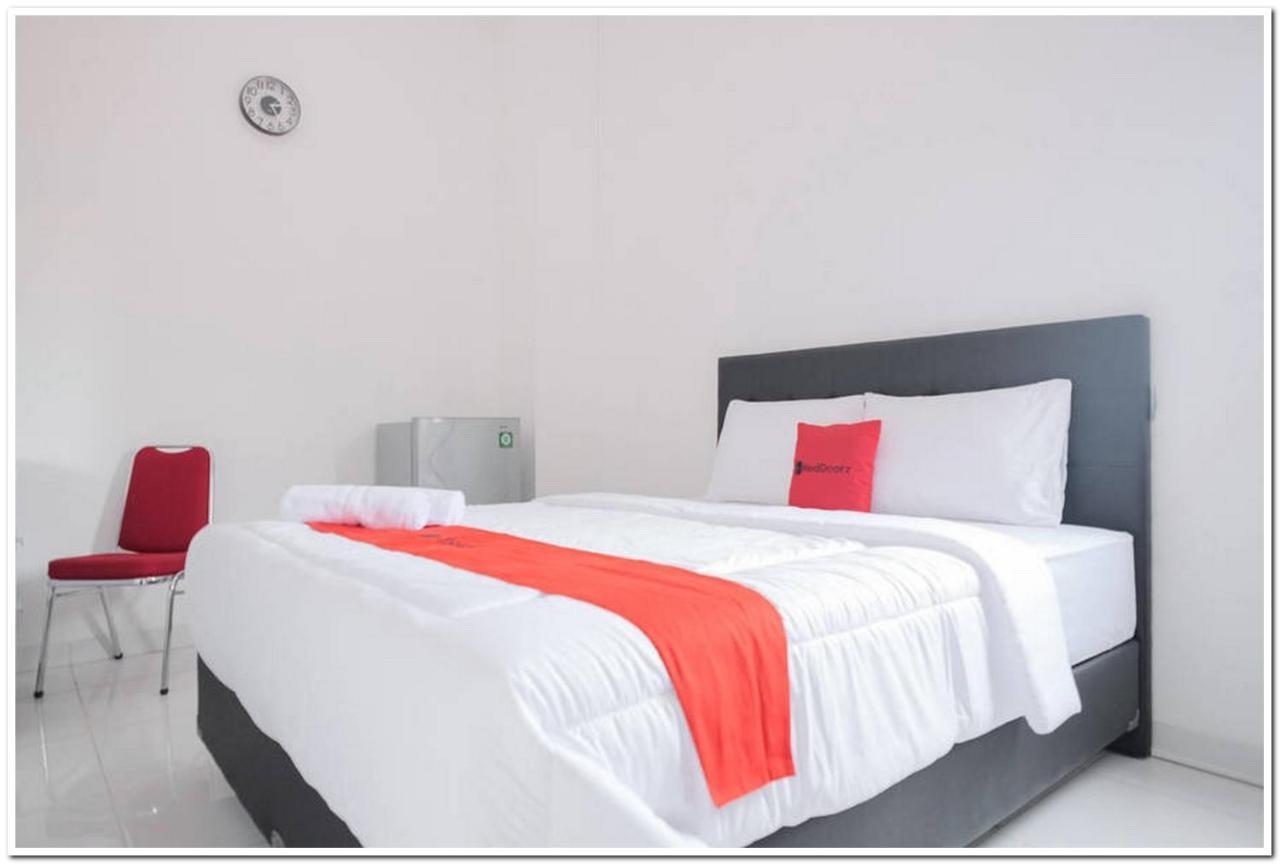 Reddoorz Near Kota Tua 2 Hotel Jakarta Ngoại thất bức ảnh