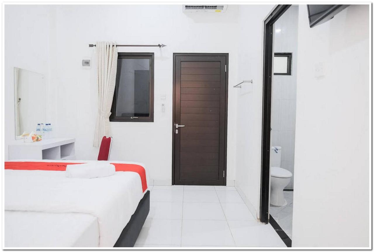 Reddoorz Near Kota Tua 2 Hotel Jakarta Ngoại thất bức ảnh
