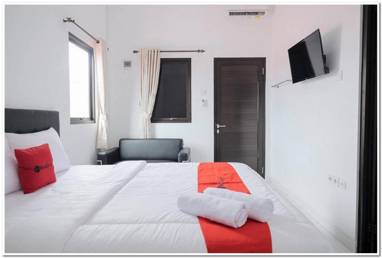 Reddoorz Near Kota Tua 2 Hotel Jakarta Ngoại thất bức ảnh